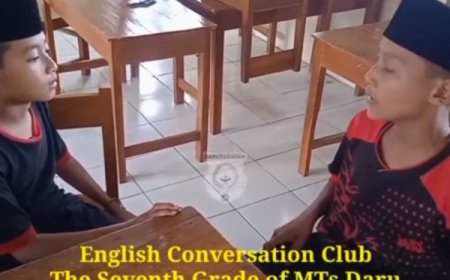 Kegiatan Ekstrakurikuler Bahasa Inggris di MTs Darussa’adah