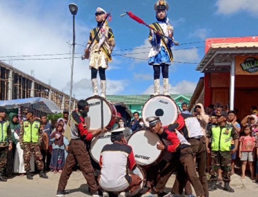 Gita Sa’adah “Drumband MTs Darussa’adah Tampil Di Desa Jatimulyo dan Desa Kritig