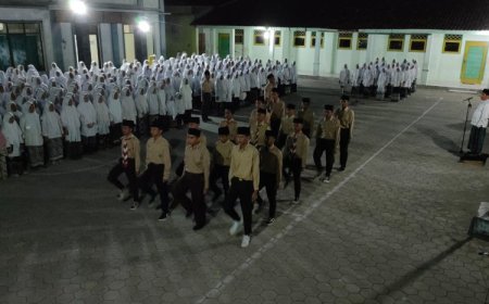 Upacara Kemerdekaan HUT RI ke 78 - Pondok Pesantren Darussa'adah Kebumen