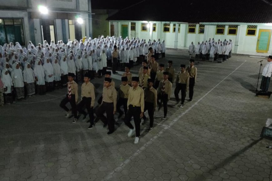 Upacara Kemerdekaan HUT RI ke 78 - Pondok Pesantren Darussa'adah Kebumen