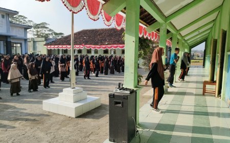 UPAYA JAGA IMUN - PEMBIASAAN JUM'AT SEHAT MTs DARUSSA'ADAH