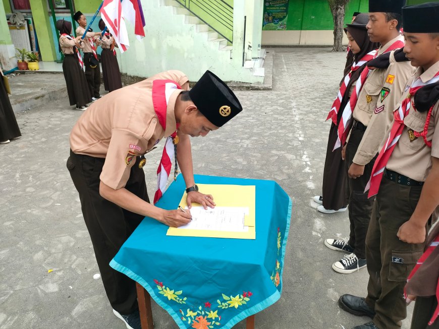 Pelantikan Dewan Penggalang Rakit MTs Darussa'adah Masa Bakti 2024/2025