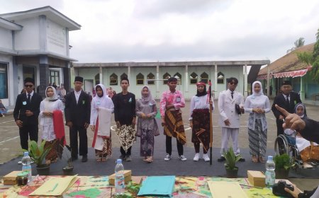 EUFORIA PERAYAAN HUT RI KE 80  MA DARUSSA’ADAH KRITIG PETANAHAN