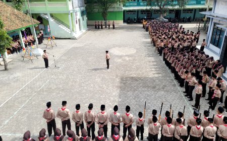 YAKPI Darussa’adah Gelar Persami, Api Unggun Jadi Puncak Kebersamaan