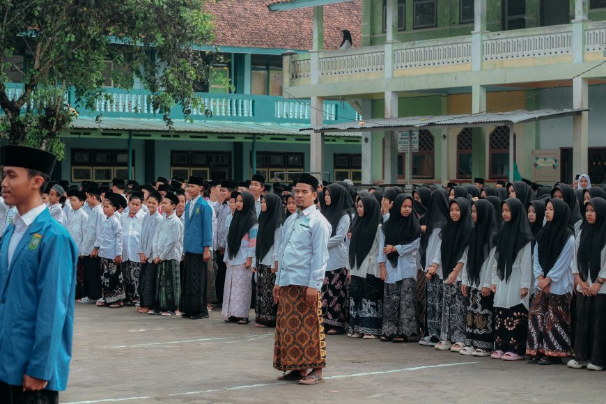 Upacara Hari Santri Nasional YAKPI Darussa’adah Kebumen